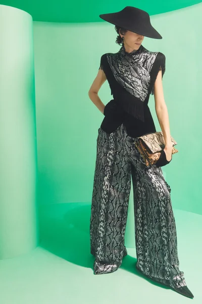 Look 44